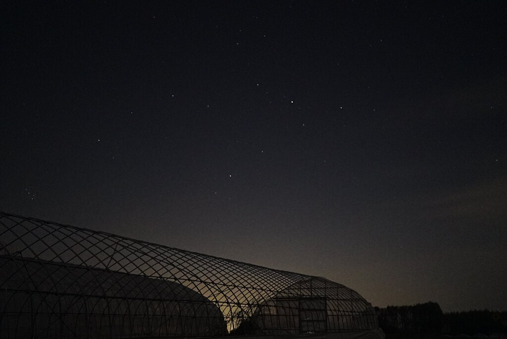 夜の八ヶ岳高原：ビニールハウス＊１