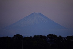 電柱...それがどうした？　〜日の入り後の富士〜