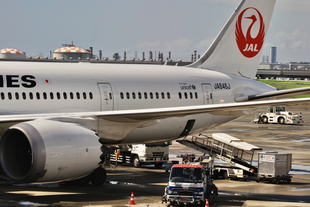 parked  airplaine