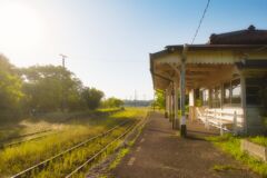 線路はつづくよ・・・上総鶴舞駅にて
