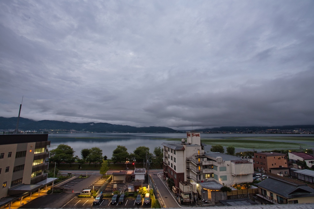lake suwa