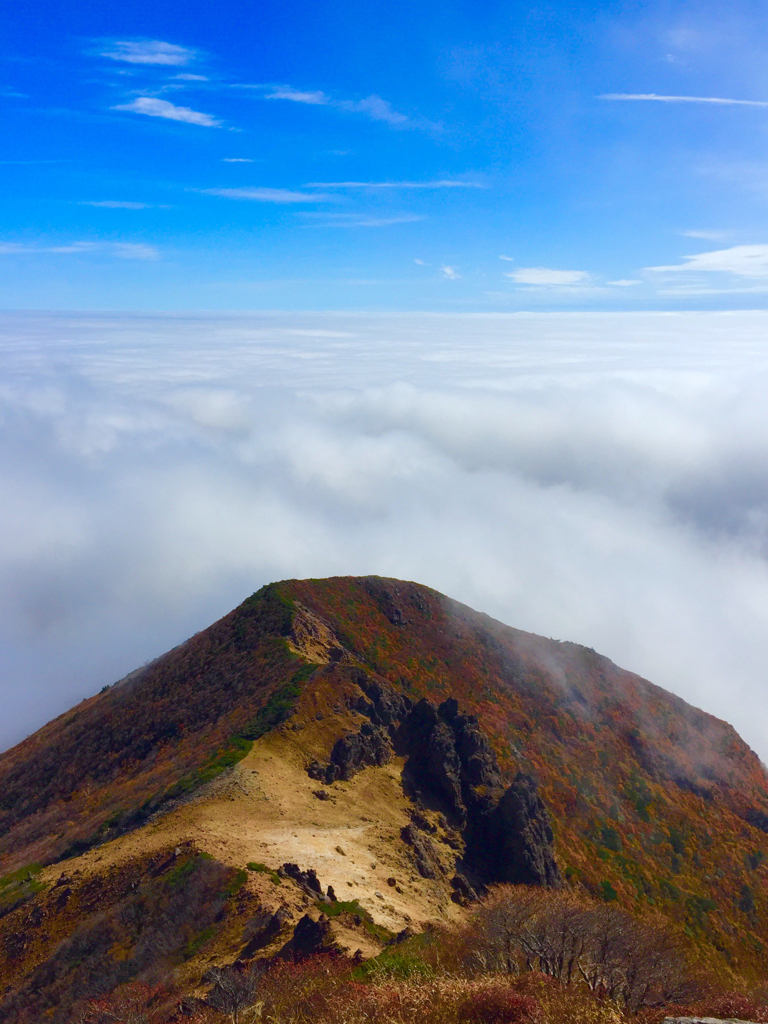 朝日岳（那須連山）山頂より
