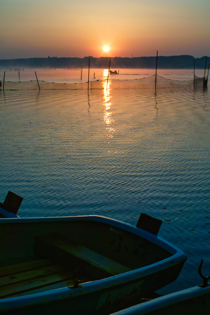 inba lake at 5:00 Apr 2025