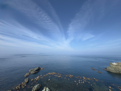 拡がる雲、空、海