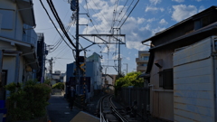 線路の中にある街