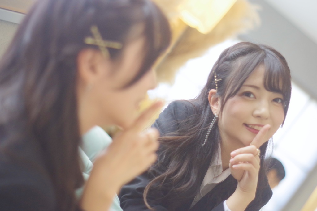 鏡越しのきみ。