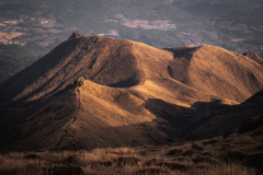 雄大な山稜