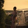 夕焼けと美女