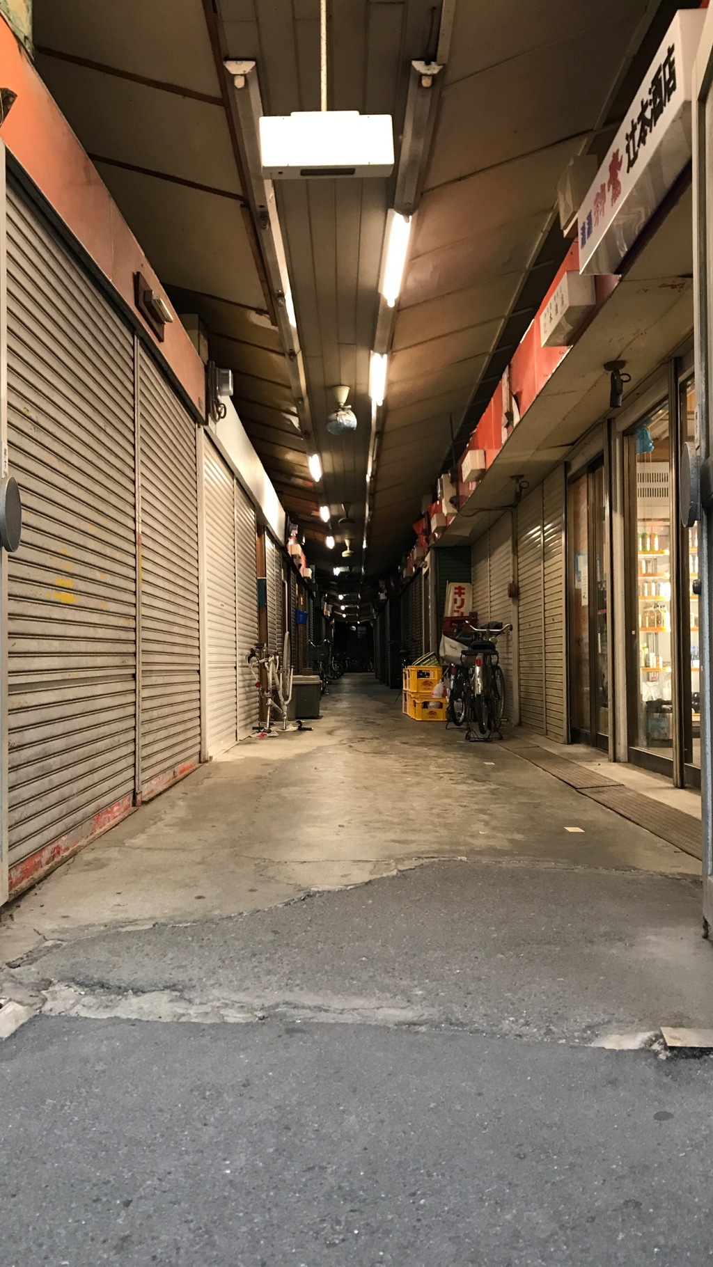 シャッター商店街