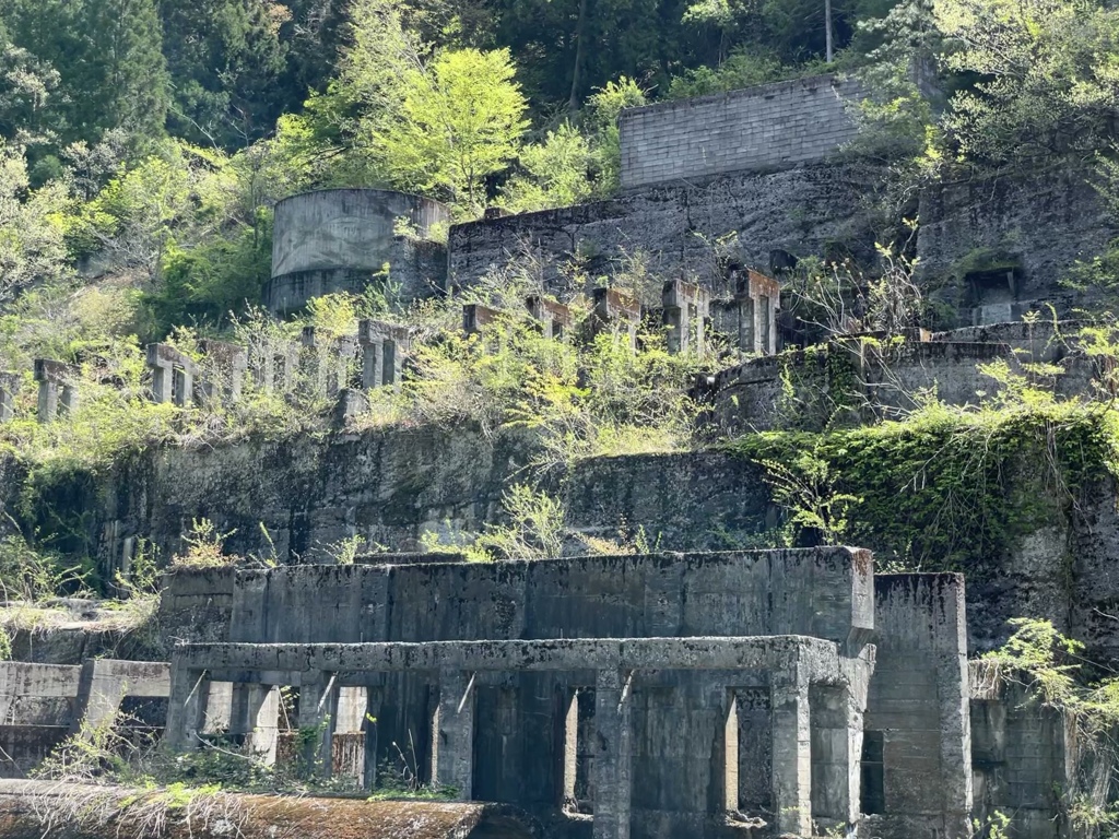 とある鉱山廃墟