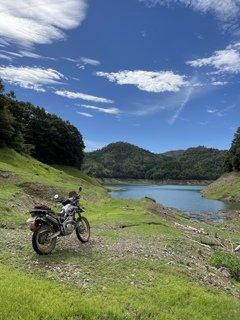 廃林道を抜けて...