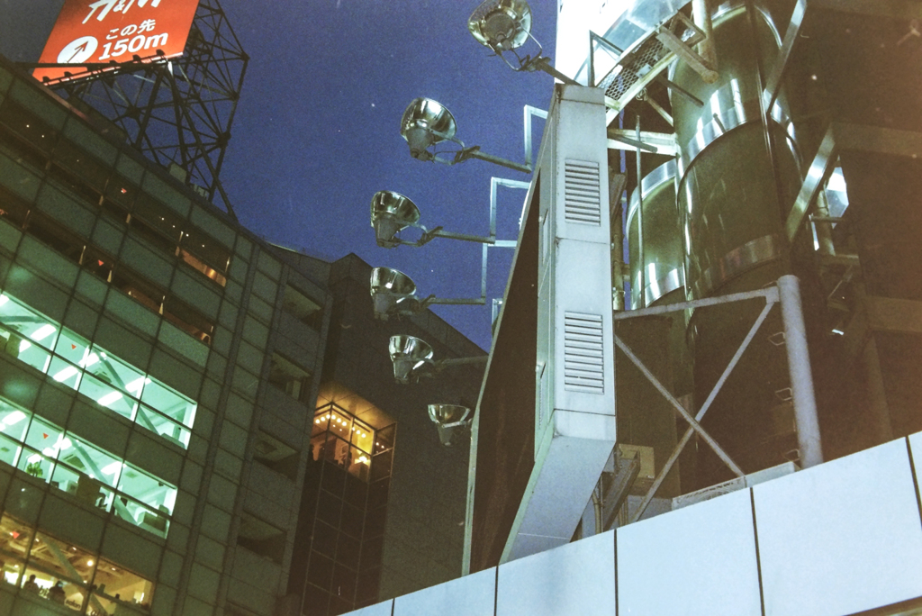 tessar-27