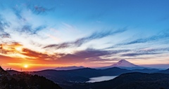 いつかの芦ノ湖と富士山と夕陽