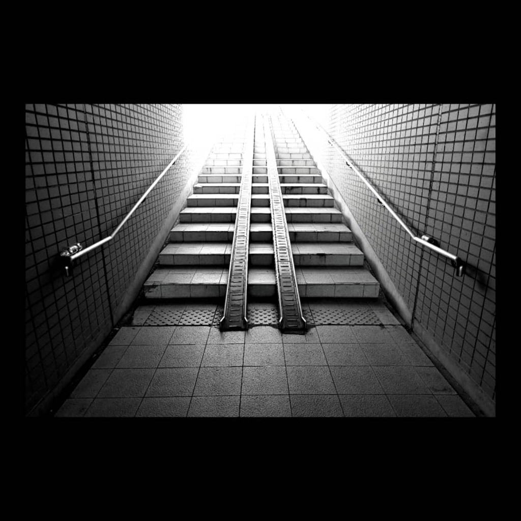 地下歩道より