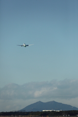 筑波山に飛行機