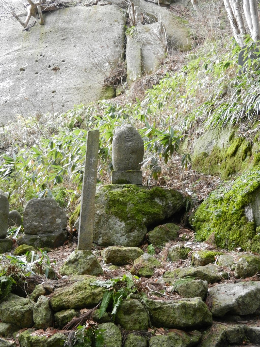 せみ塚