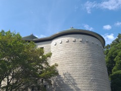 美術館のエントランスホール