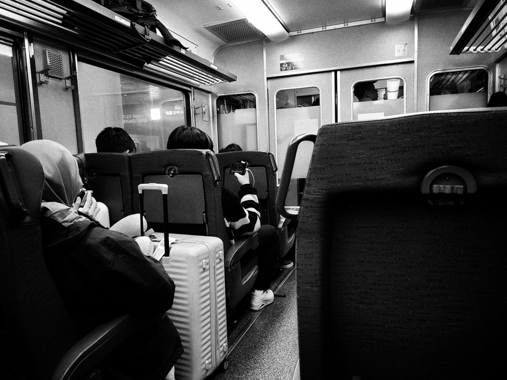 空港からの快速電車