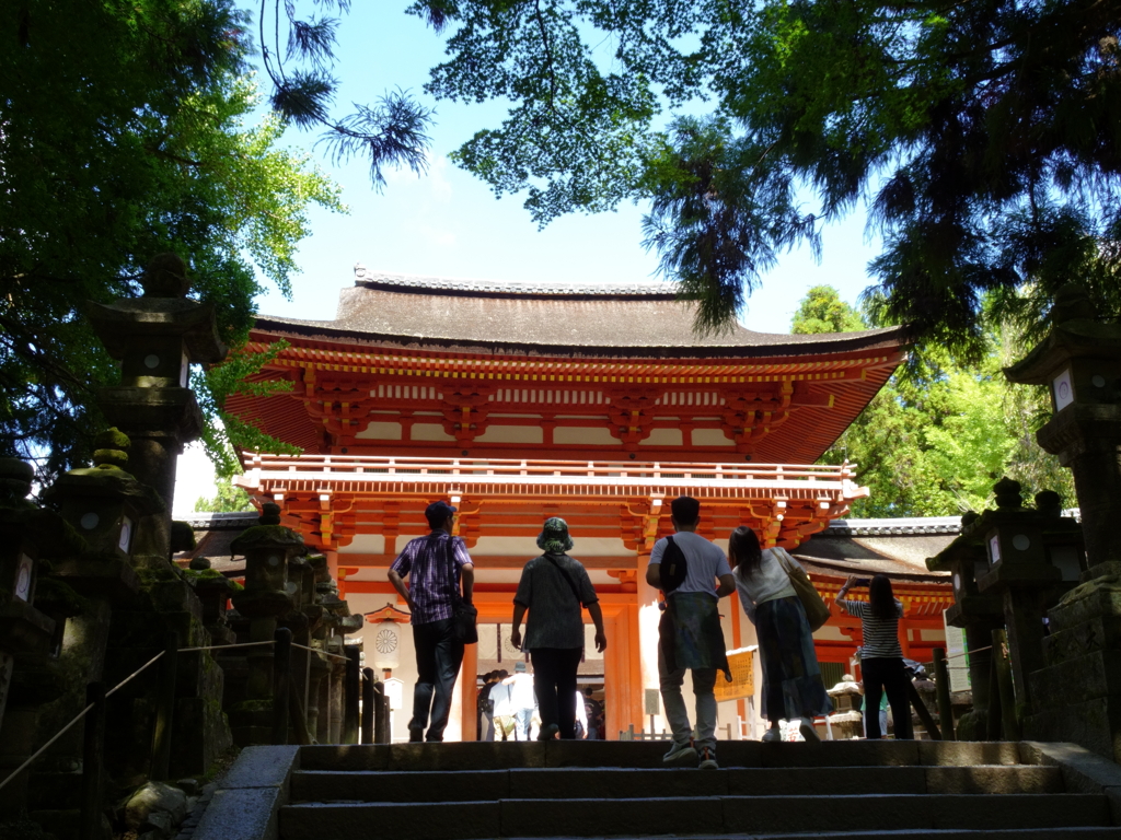 本社南門