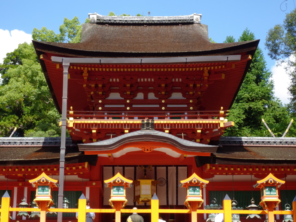 本社中門