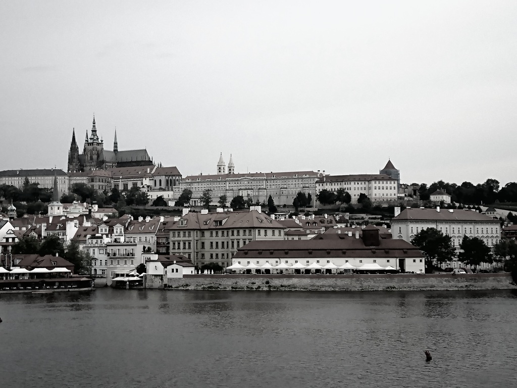 プラハ城（減色化）