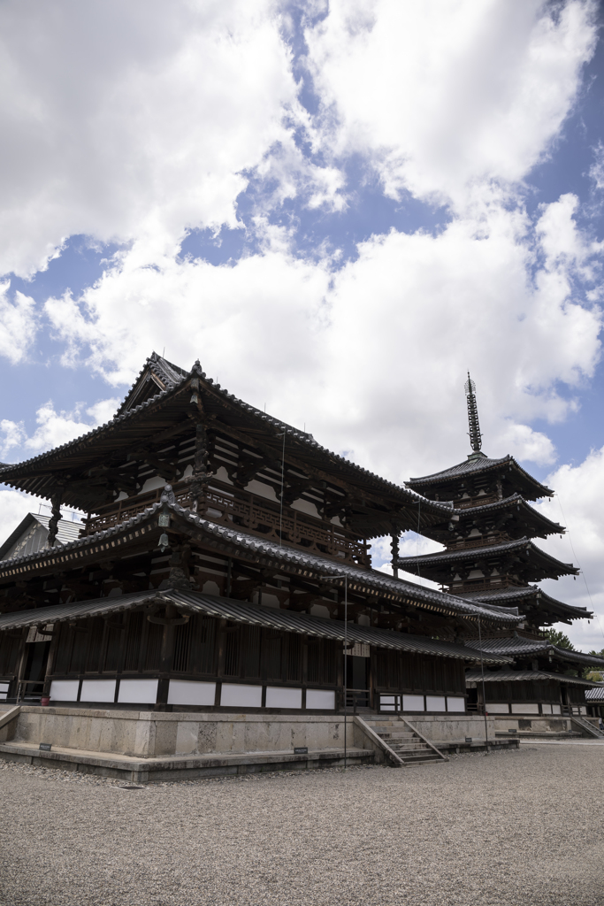 法隆寺にて