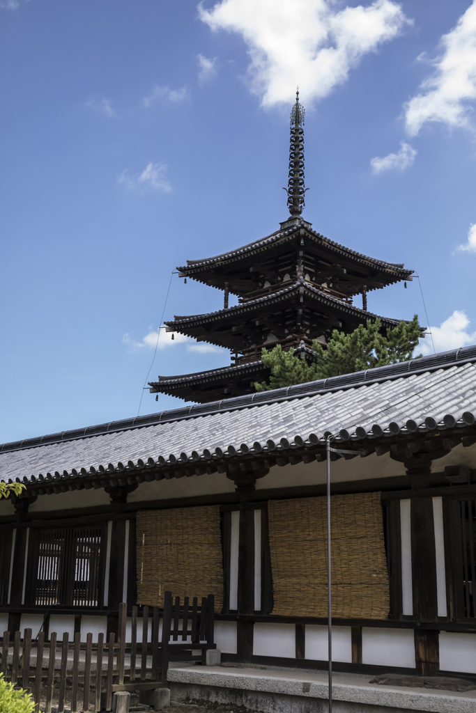 法隆寺にて