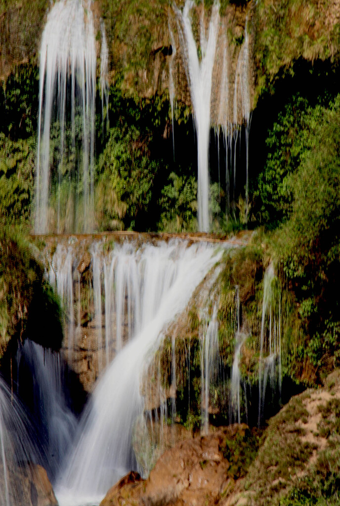 夏の終わりに・・・滝-1