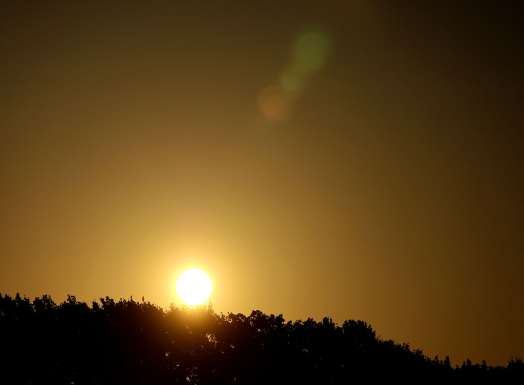 初秋の日の出