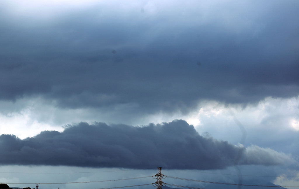 豪雨の空