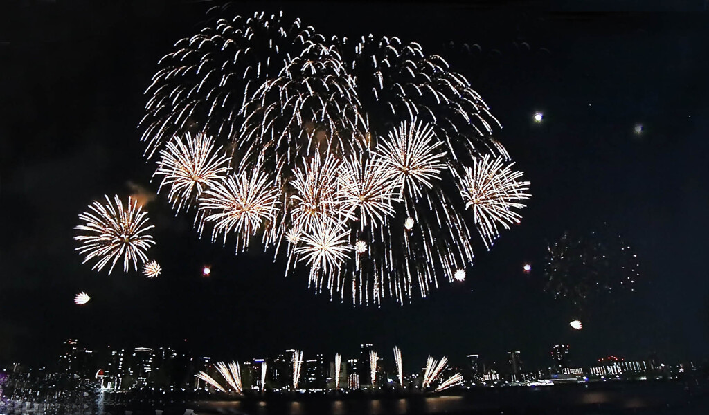 隅田川花火（淀川です）