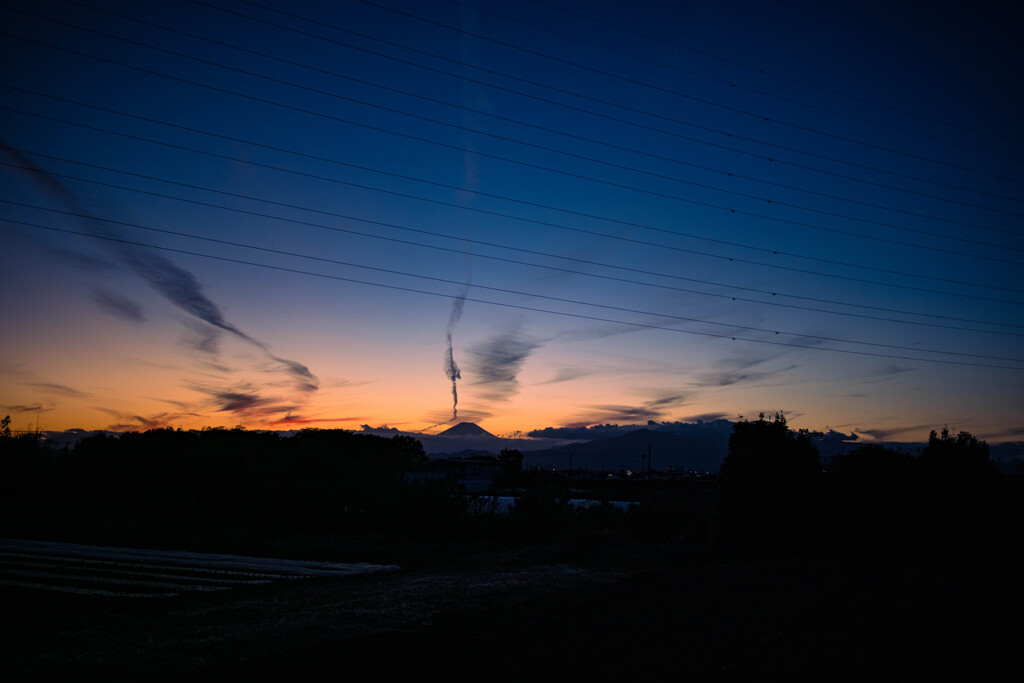 富士と雲とグラデーションが