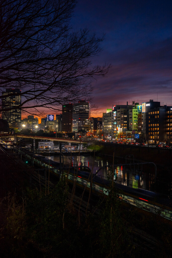 夕暮れの街