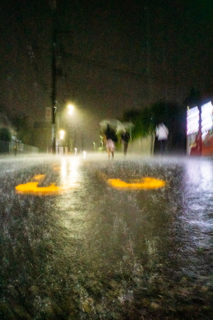 梅雨明け待ち遠し