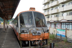 穴水駅に留め置きされてるのと恋路号