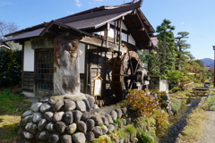 街道の水車小屋