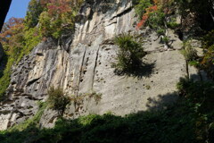山寺の岩壁