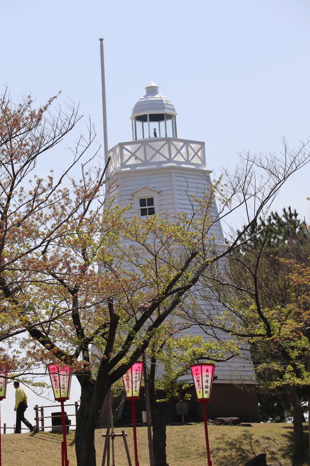 現存する最古の六角灯台