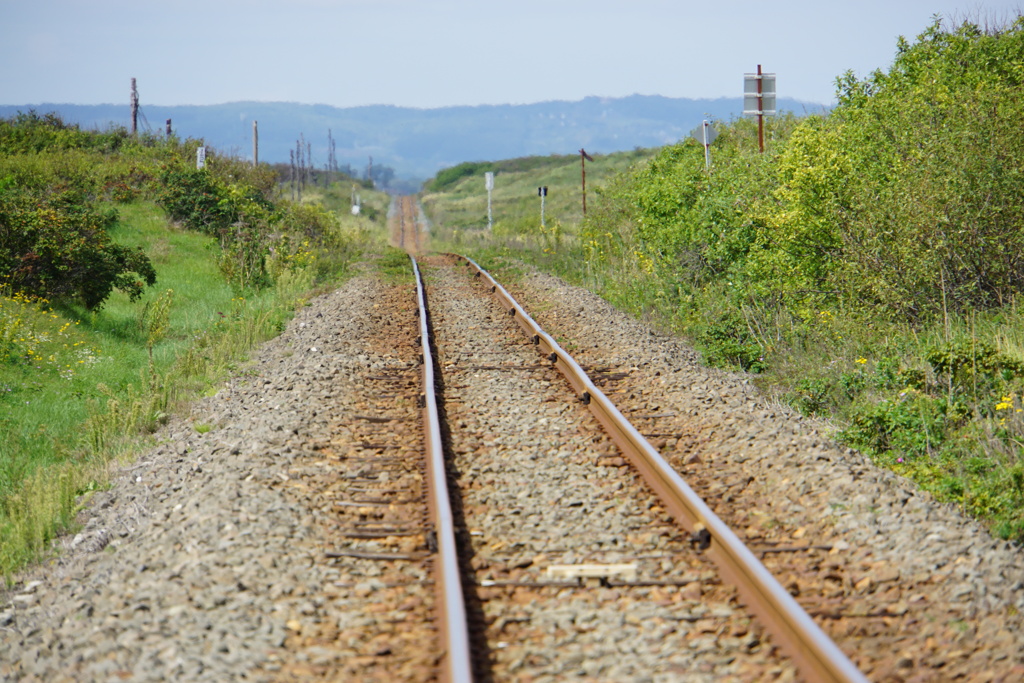 真っ直ぐな線路