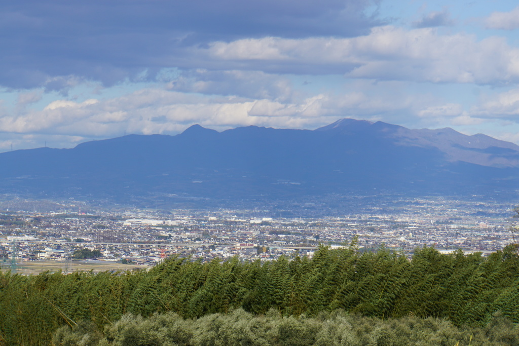 赤城山と町並み