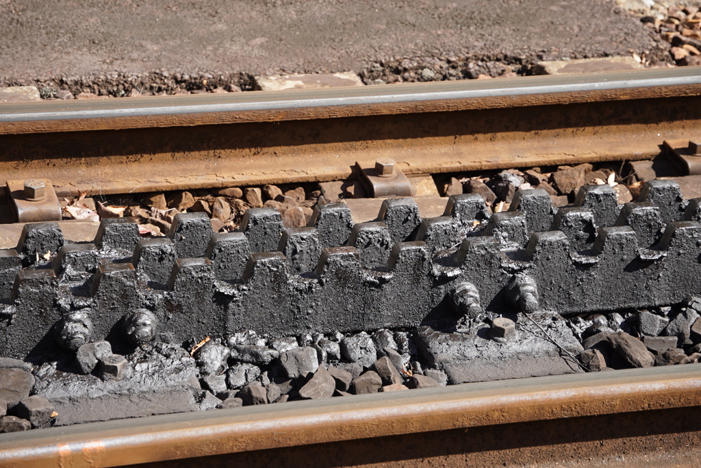 アプトラックレール