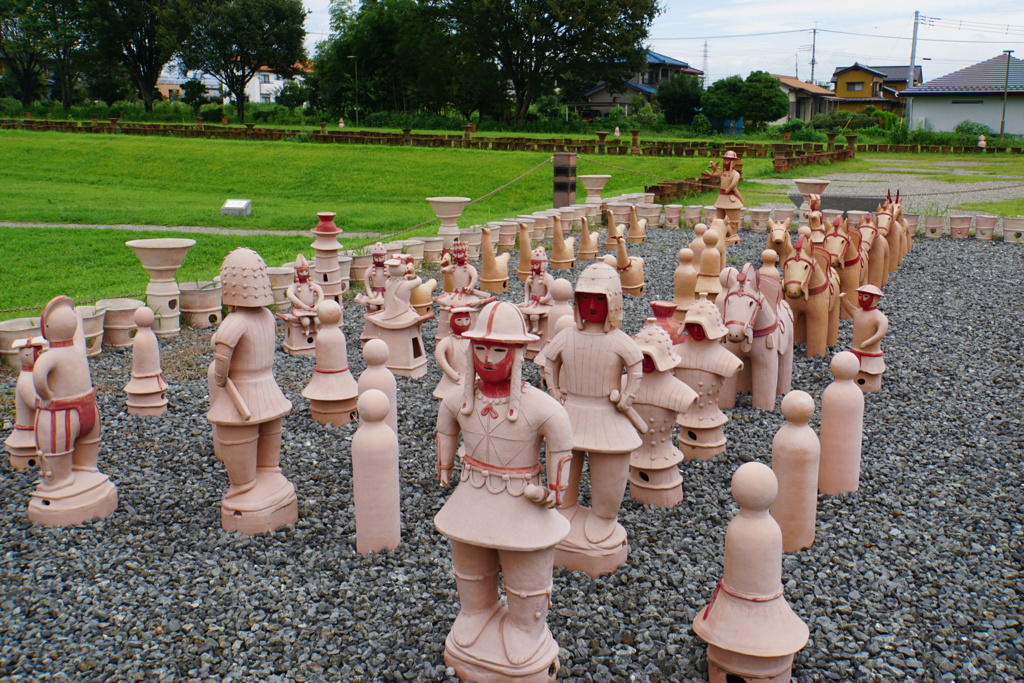 埴輪の行進
