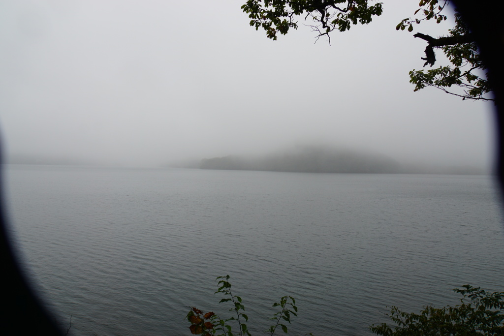 霧の榛名湖