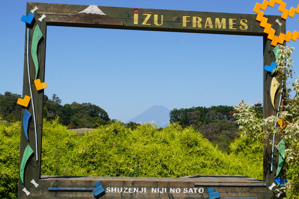 フレームの中の富士山