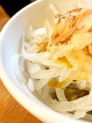 オニオンサラダ