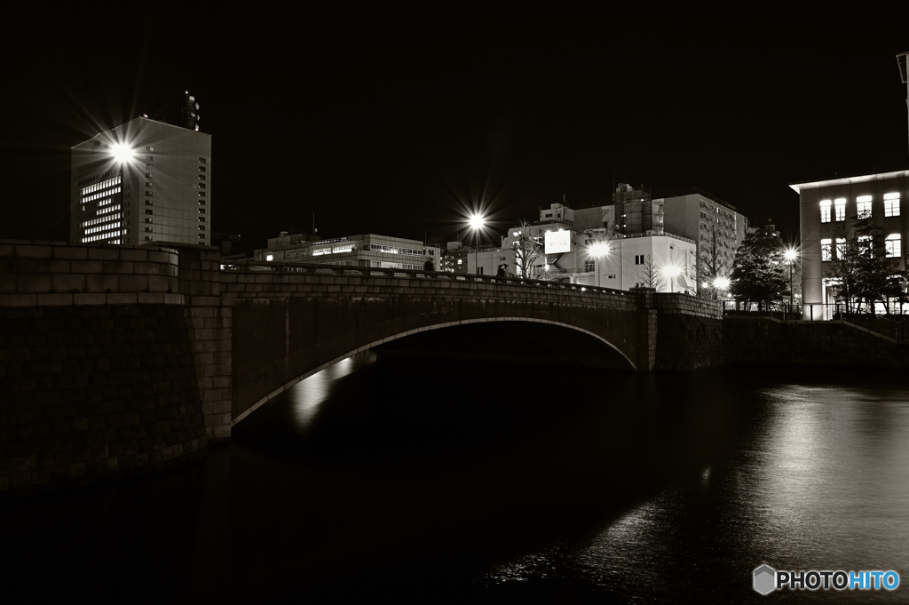 夜の橋