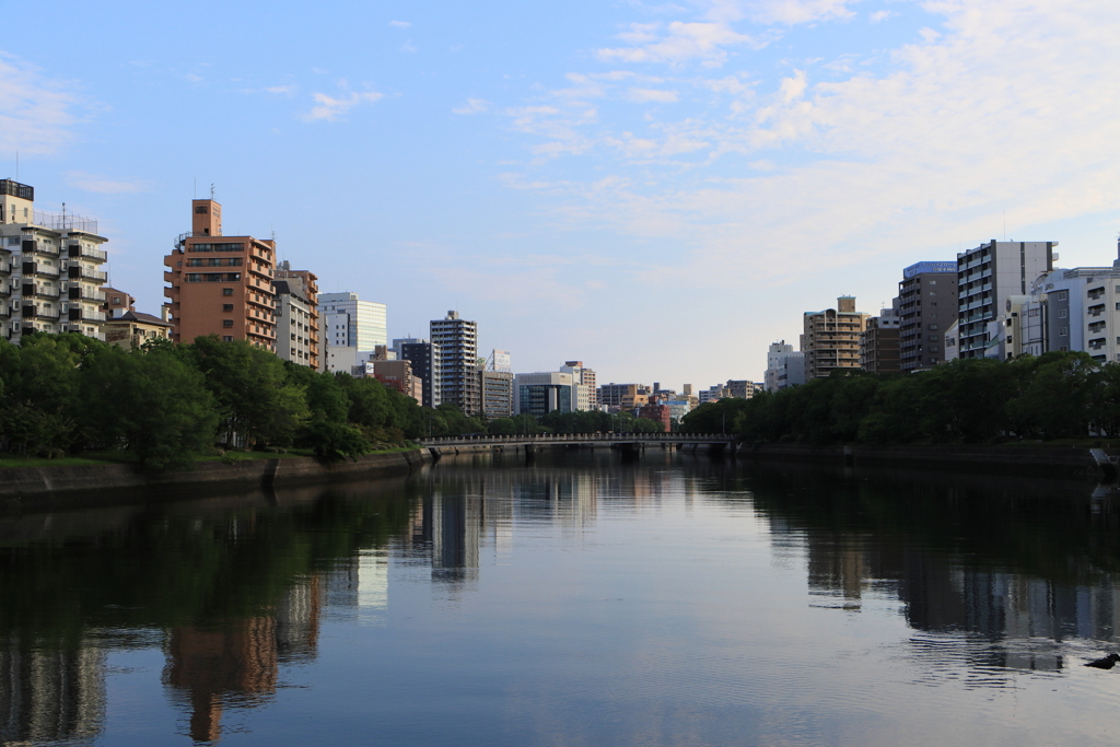 川のある風景