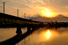 松浦川を渡る筑肥線鉄橋