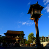 青空のもと善光寺参り