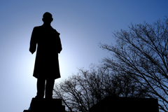 黒田清輝像・大通公園